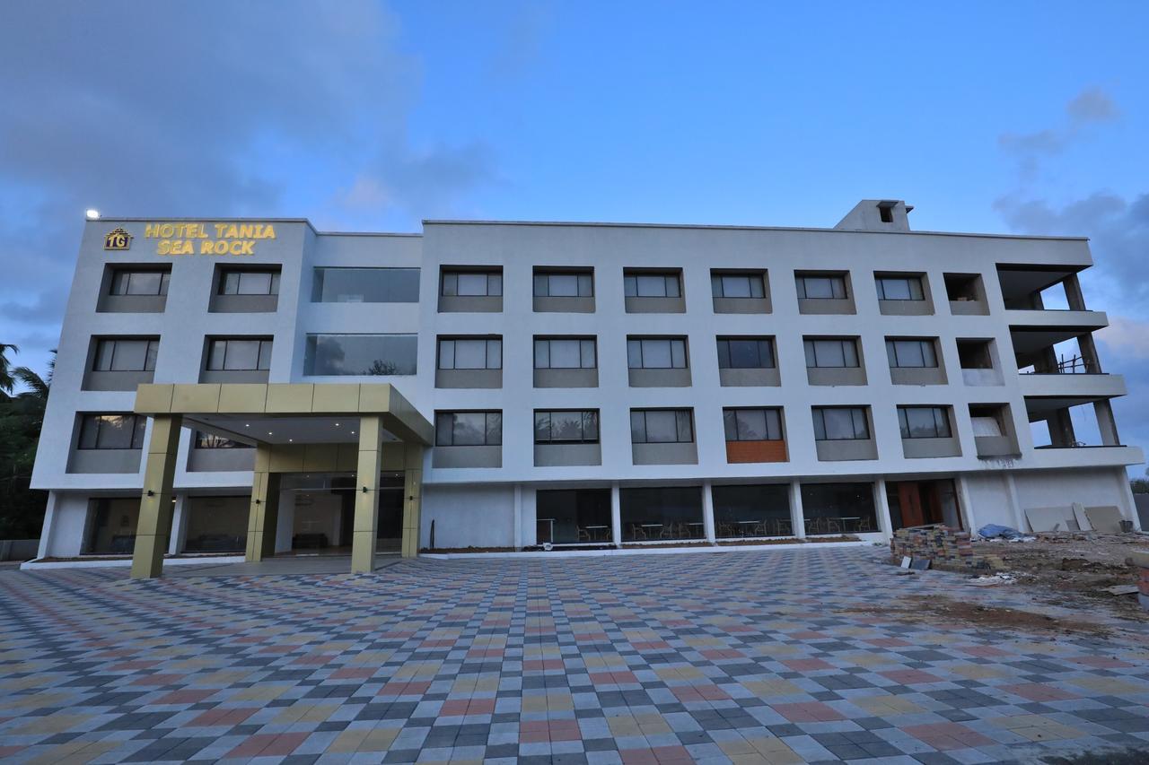 Hotel Tania Searock Daman Exterior foto