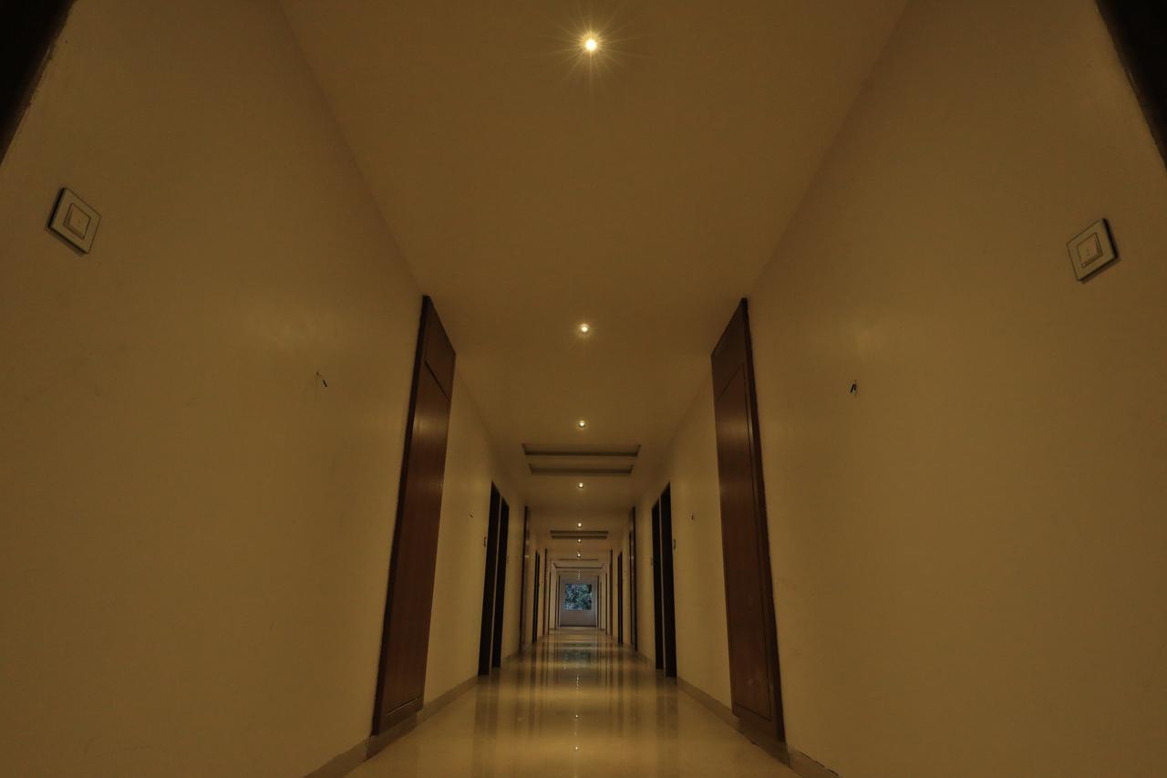 Hotel Tania Searock Daman Exterior foto