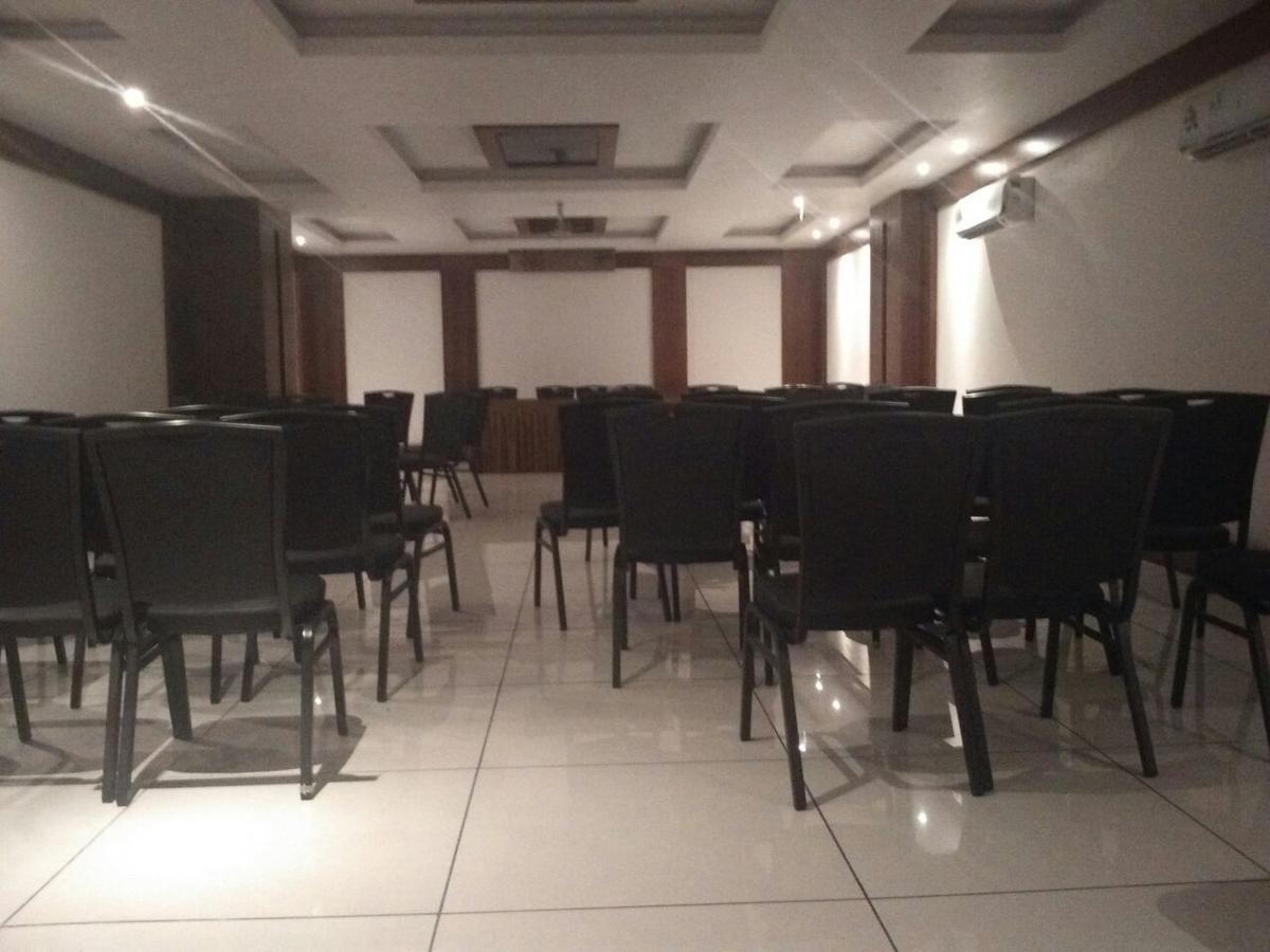Hotel Tania Searock Daman Exterior foto