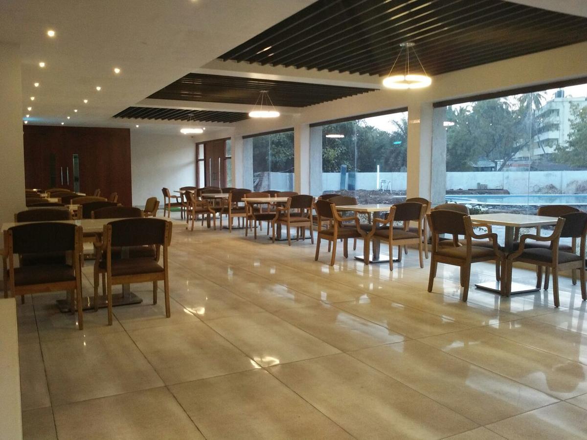 Hotel Tania Searock Daman Exterior foto