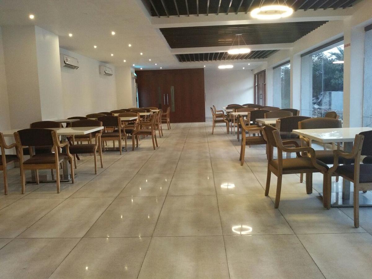 Hotel Tania Searock Daman Exterior foto