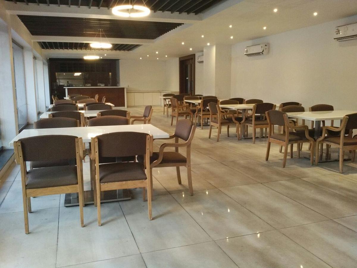 Hotel Tania Searock Daman Exterior foto
